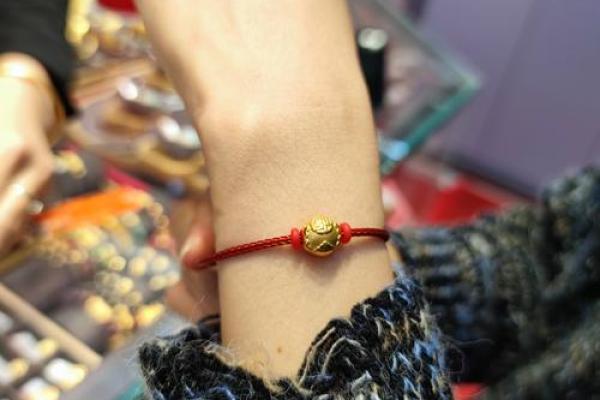 2025年属龙的戴什么好 2020年龙年适合佩戴什么