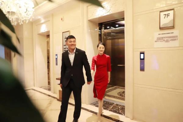 2023年订婚典礼主持人 2023年订婚典礼主持人