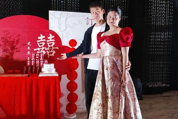 阳历4月订婚好不好