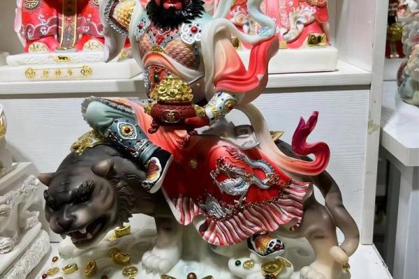 武财神爷的摆放位置和方向 武财神爷的摆放位置和方向