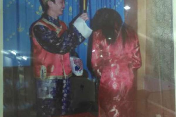 小户人家打一生肖(小户人家打一生肖是什么)