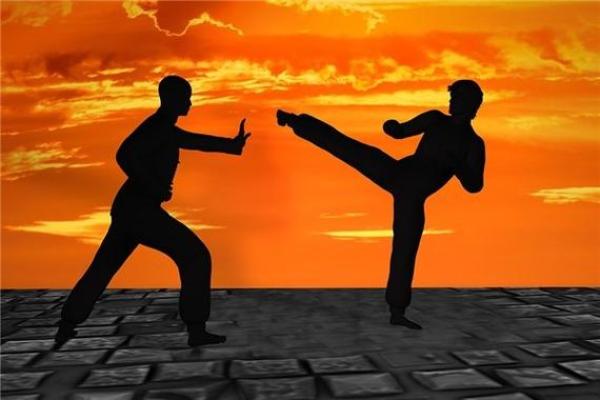 梦见和人打架什么预兆 梦见和人打架什么预兆