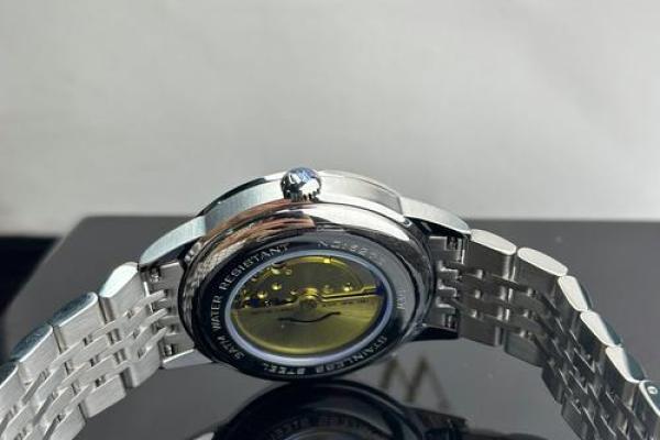 男人梦见手表是什么意思