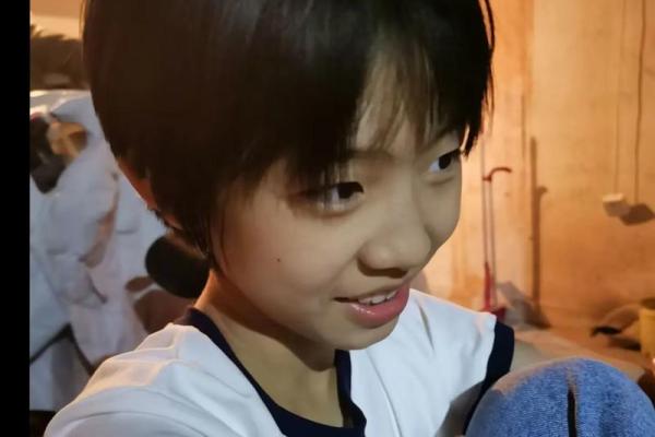 初二图片 初二图片